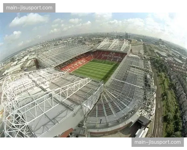 英超“英超初级”项目扩展至全球1000所学校，利用比赛录像进行数学教学