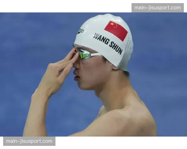 战术板：解析混合泳选手在转身环节的技术细节优化如何提升成绩