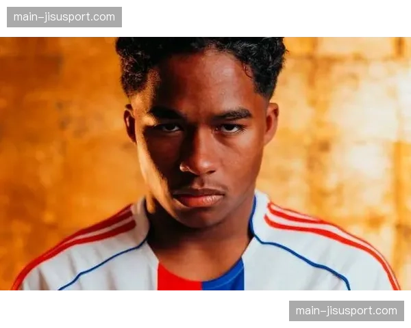 里昂2-0洛里昂终结九场不胜，恩德里克替补登场送关键助攻